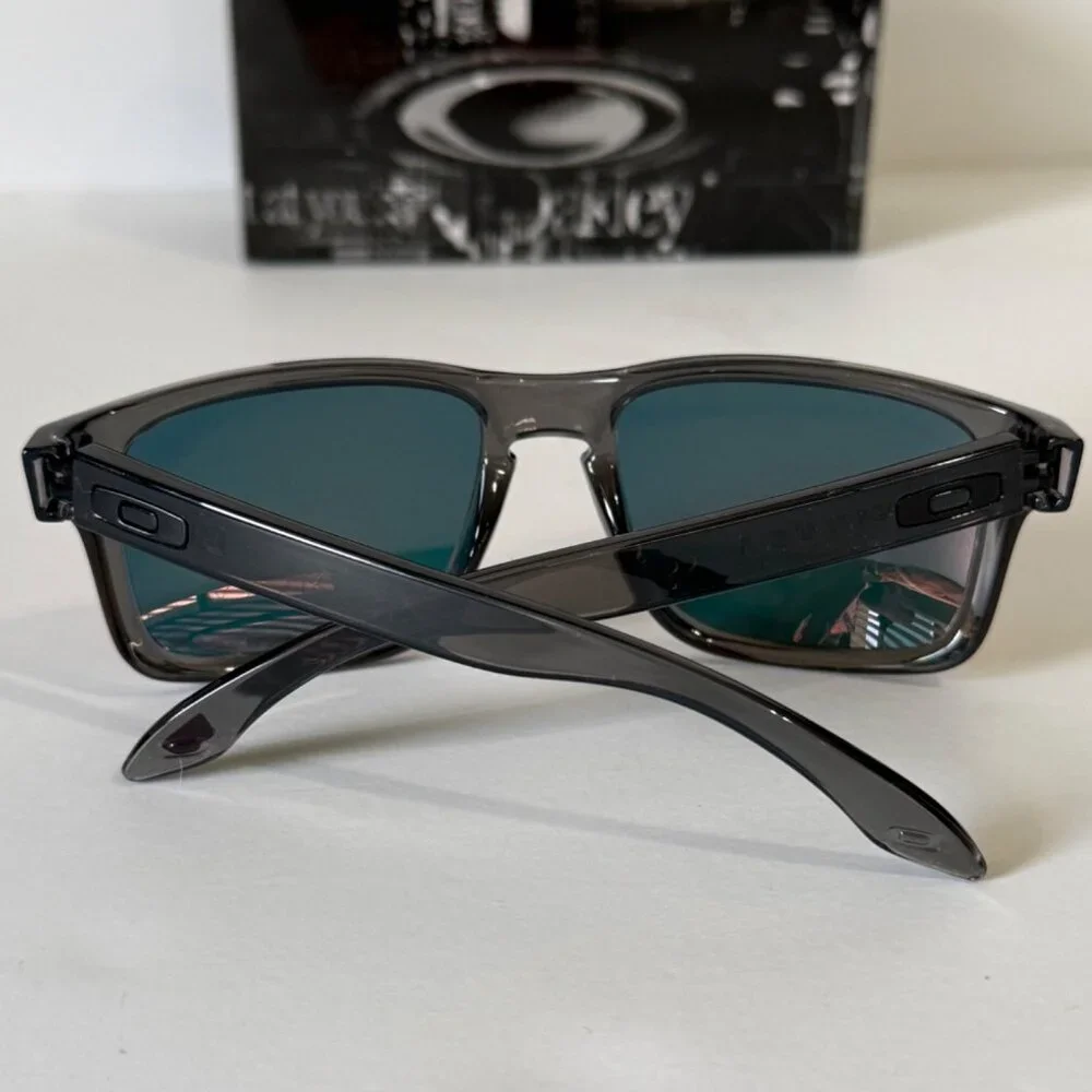 Oakley Holbrook Smoke Gray Frame 9102 PRIZM POLARIZED Ruby Iridium - Picture 9 of 11